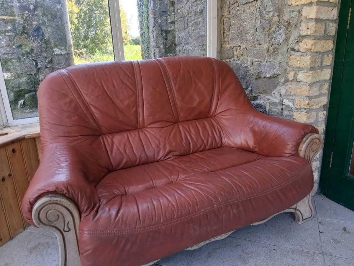 2 seater leather couch - Image 2