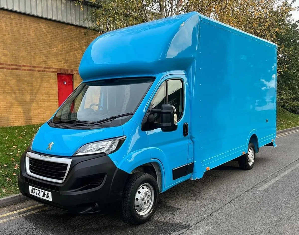 2022 Peugeot Boxer Luton Box Van - Image 1