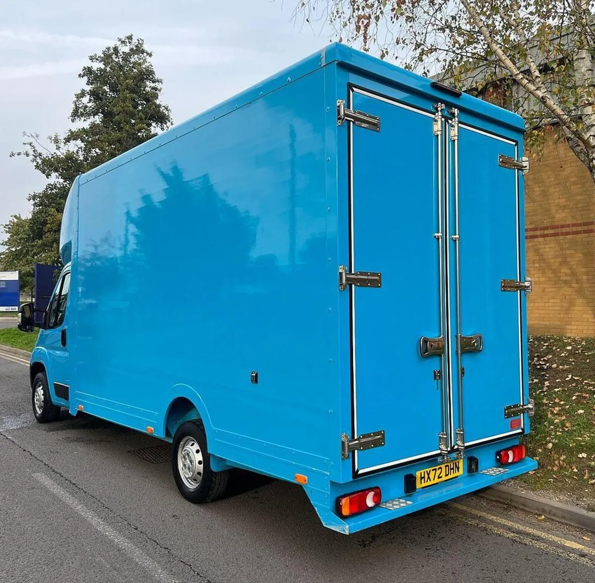 2022 Peugeot Boxer Luton Box Van - Image 2