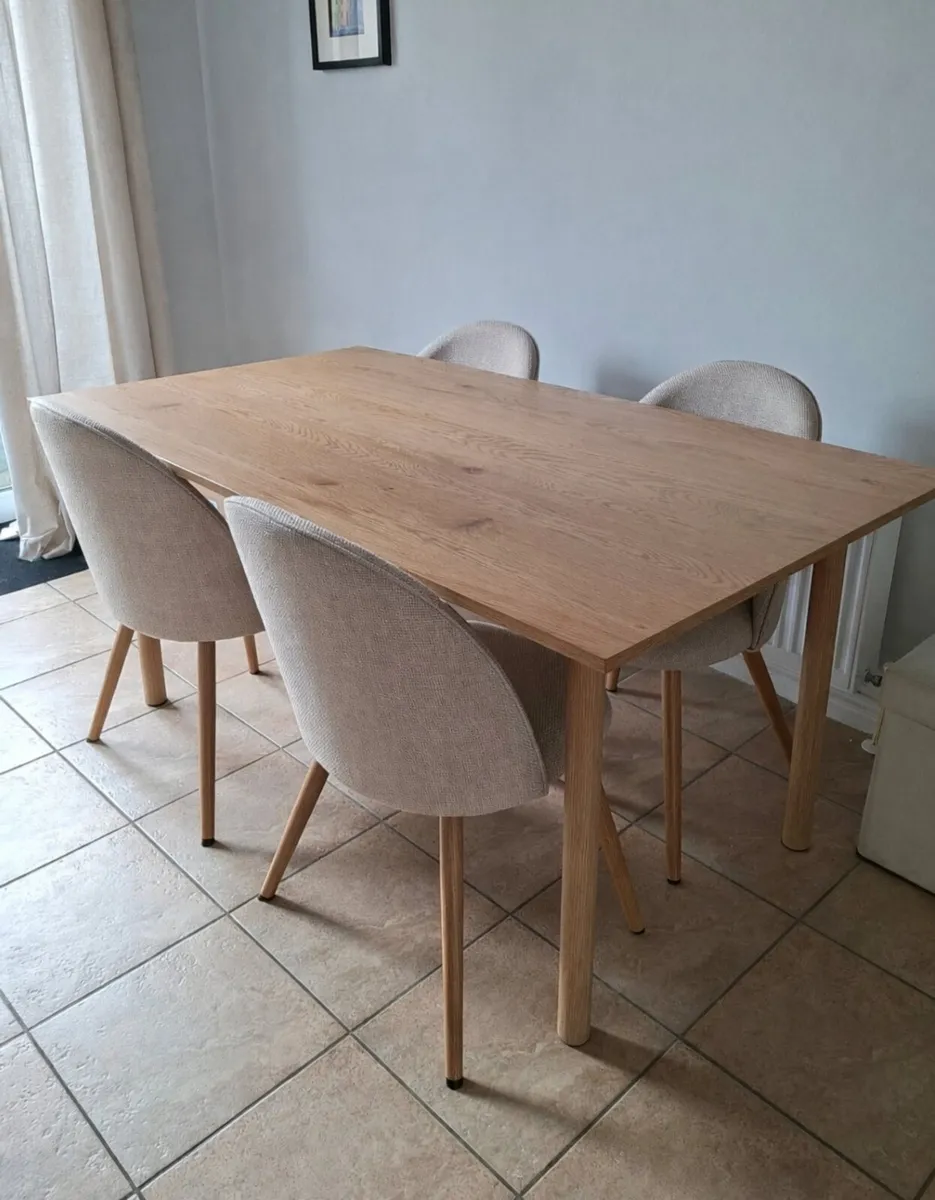 Dining Table + 4 chairs - Image 3