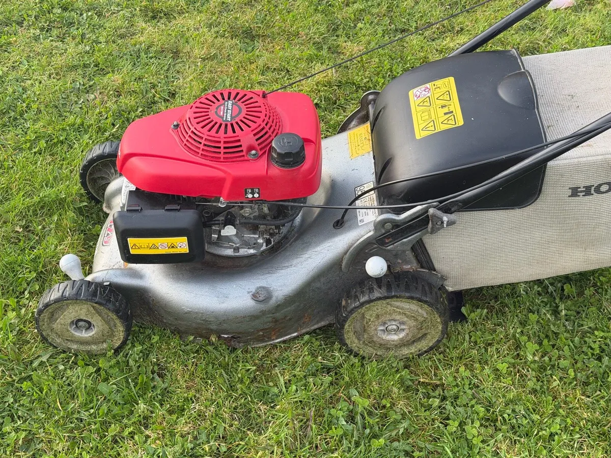 Honda lawnmower - Image 3