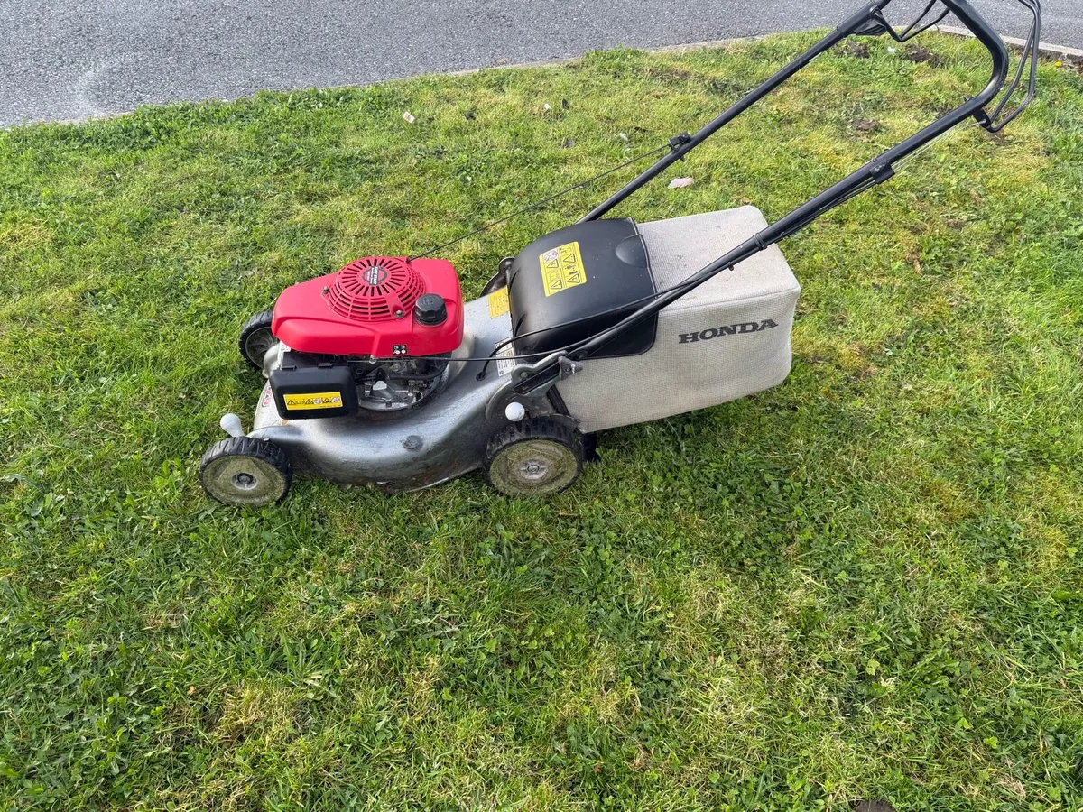 Honda lawnmower - Image 4