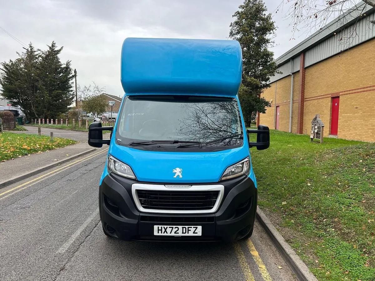 2022 Peugeot Boxer Luton Box Van - Image 4
