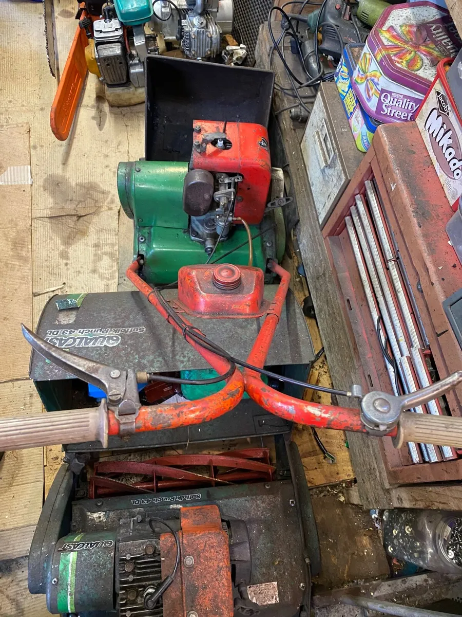 Two vintage Lawnmowers - Image 3