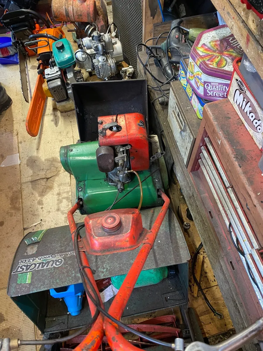 Two vintage Lawnmowers - Image 4