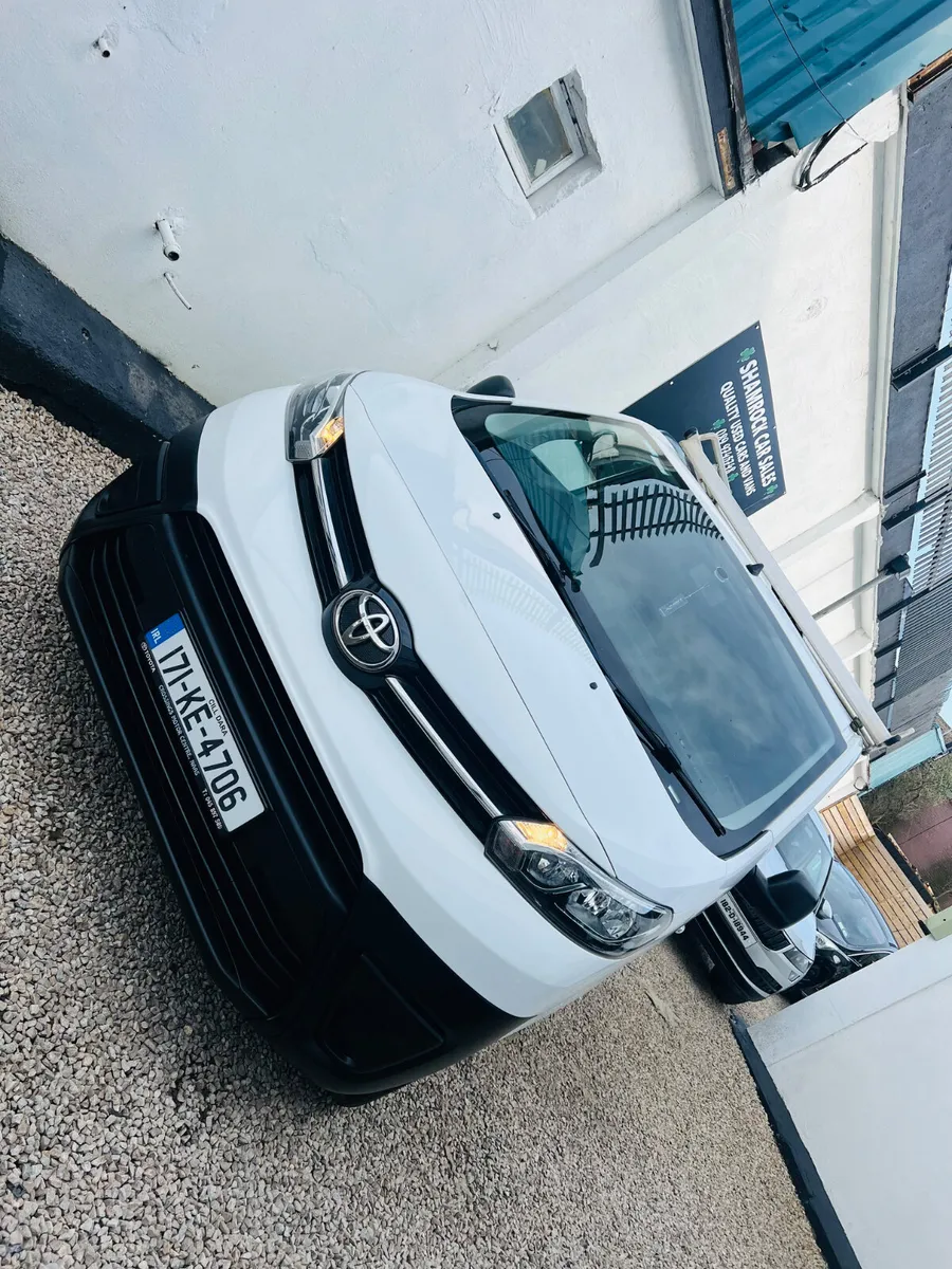 2017 Toyota Proace 1.6 D Lwb *1 owner No Vat** - Image 1