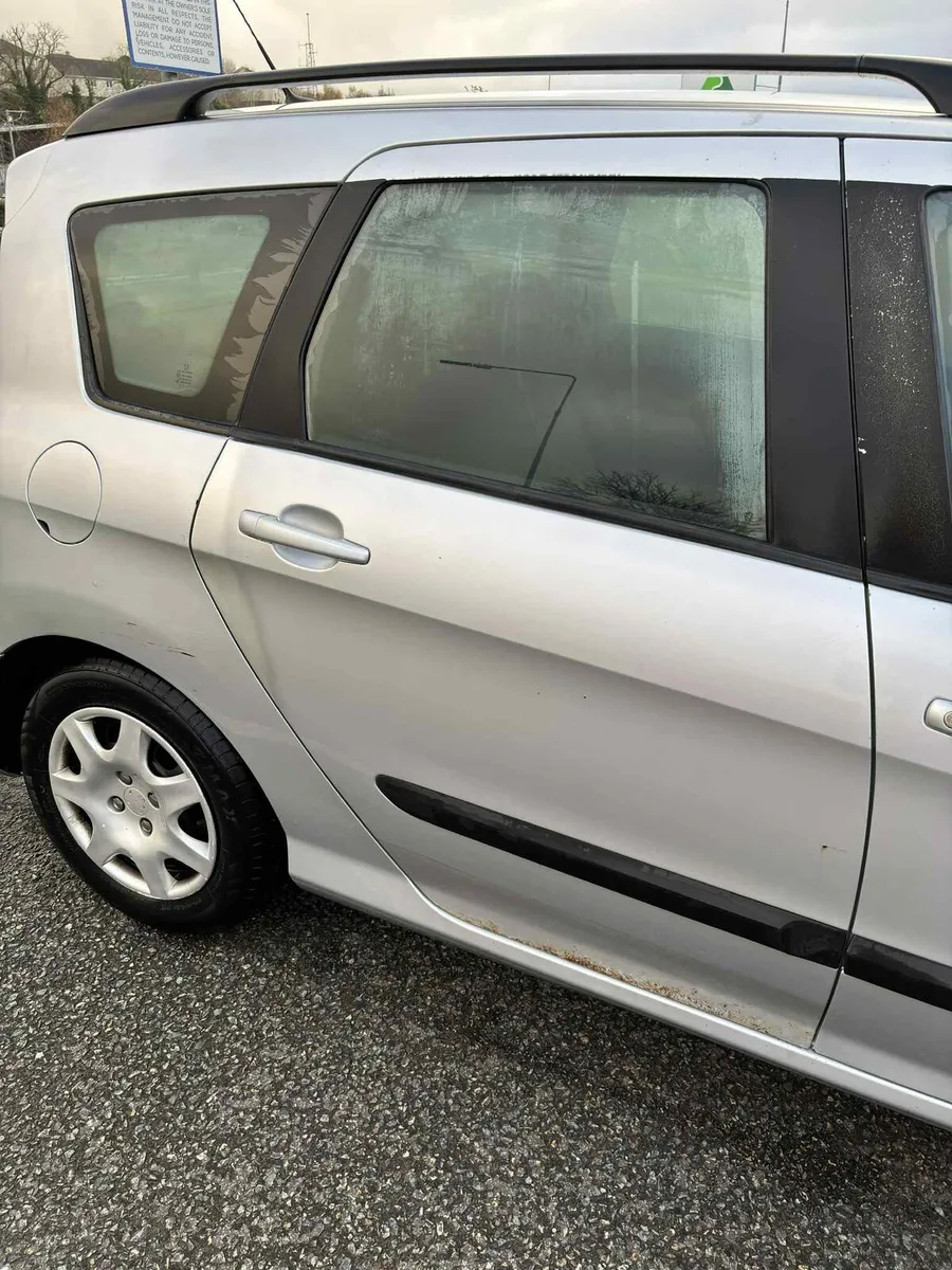 Peugeot 308 SW for parts - Image 3