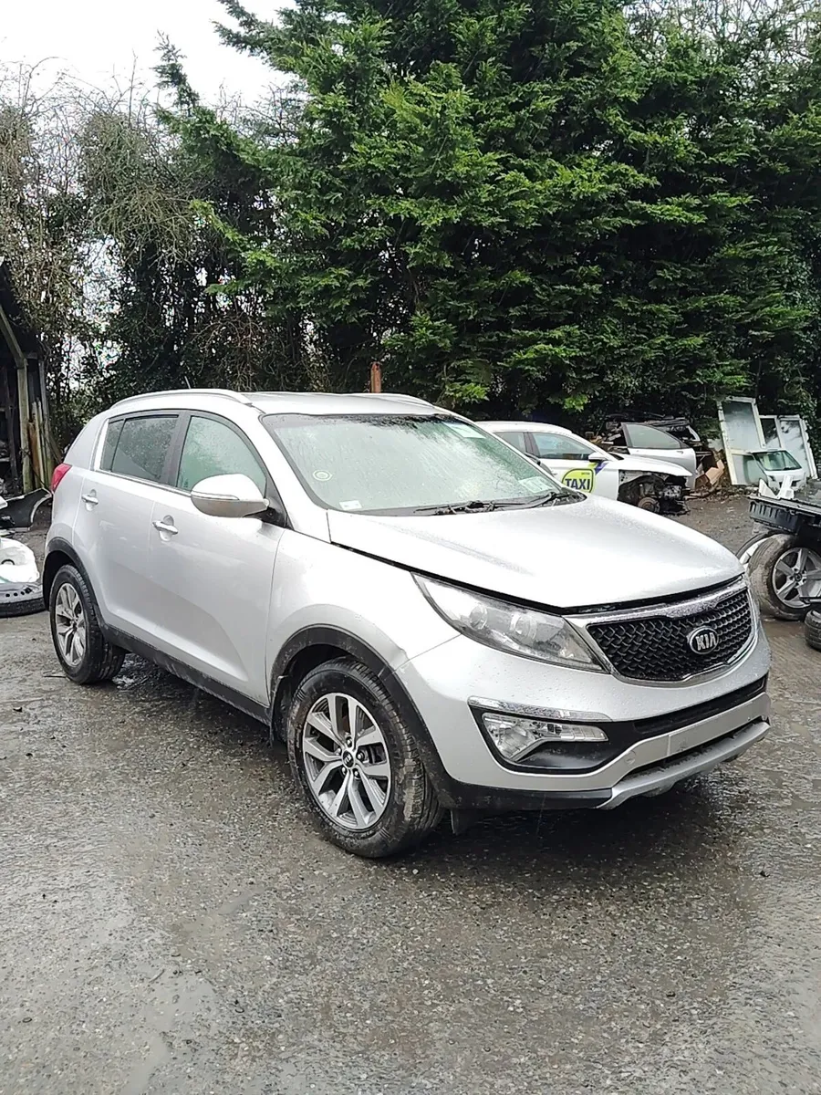 Breaking Kia Sportage 1.7crdi 2014 - Image 2