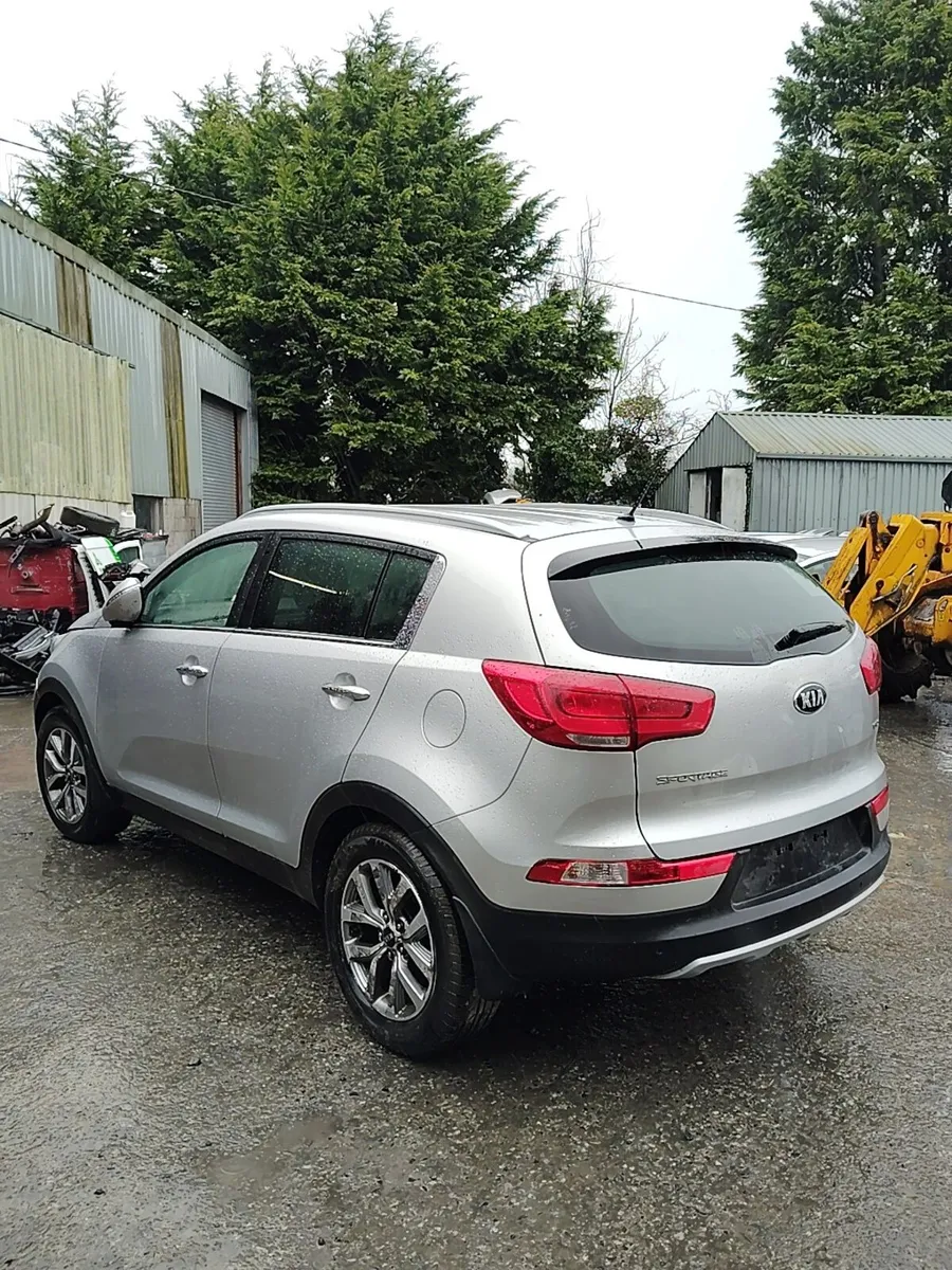 Breaking Kia Sportage 1.7crdi 2014 - Image 4