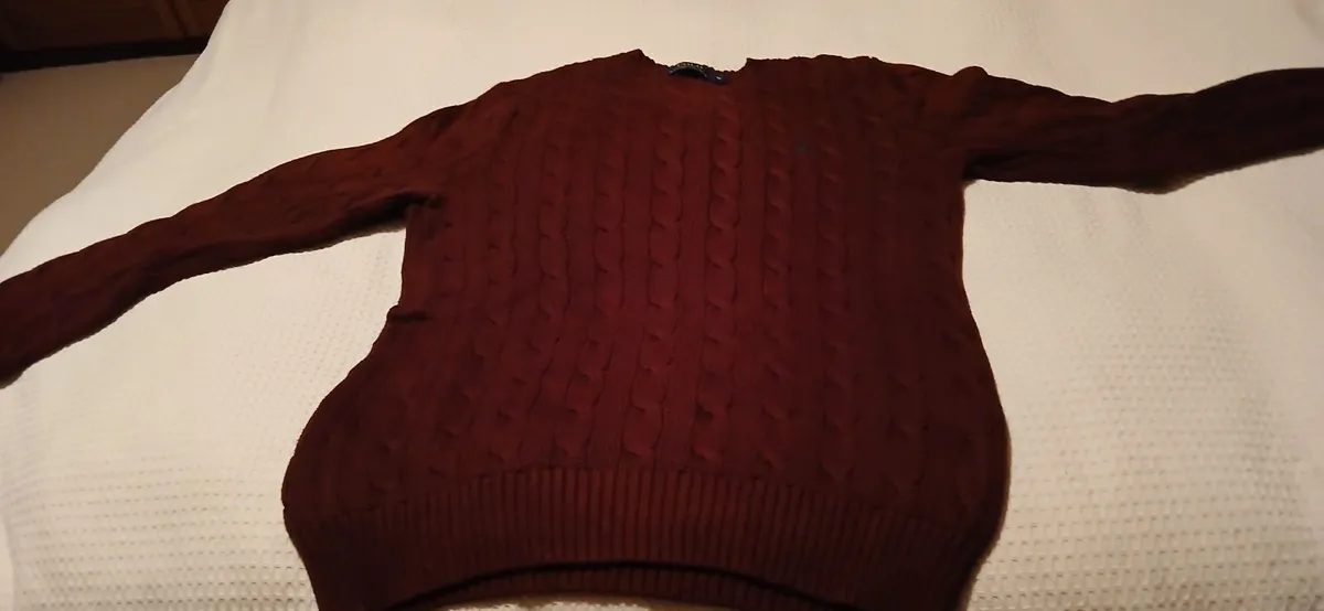 Mens Jumper Wine colour cable stitch - Image 3