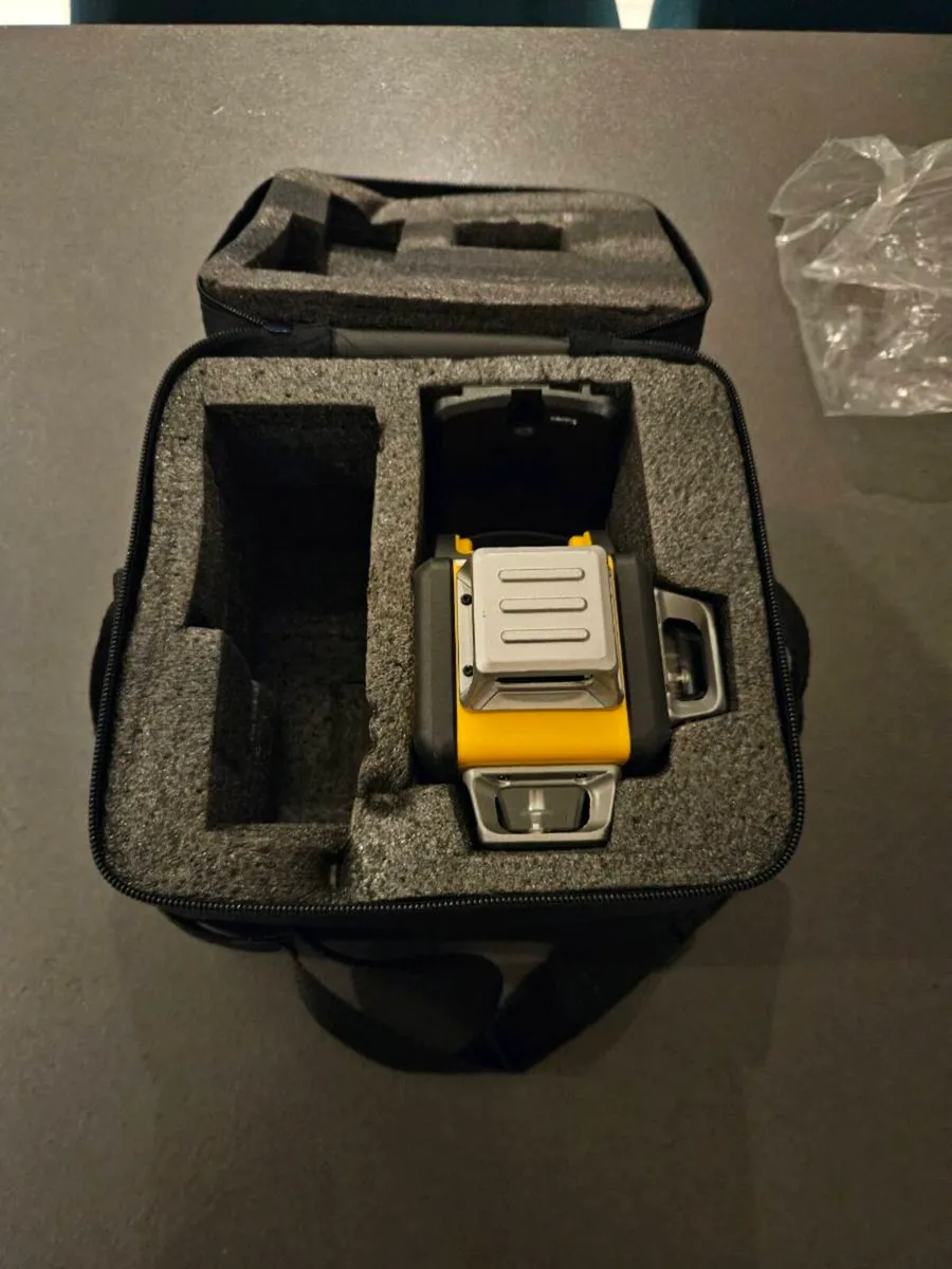 Dewalt 12v Lazer level - Image 4
