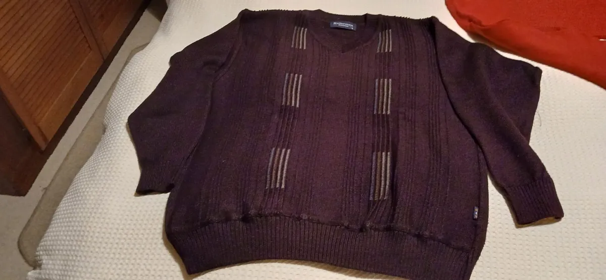 Mens Jumper - Image 2