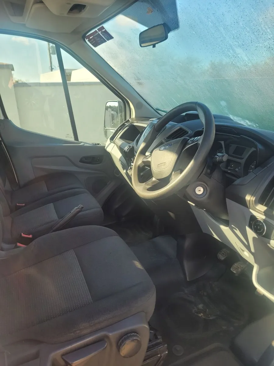 Ford Transit 2016 chassis and cab - Image 2
