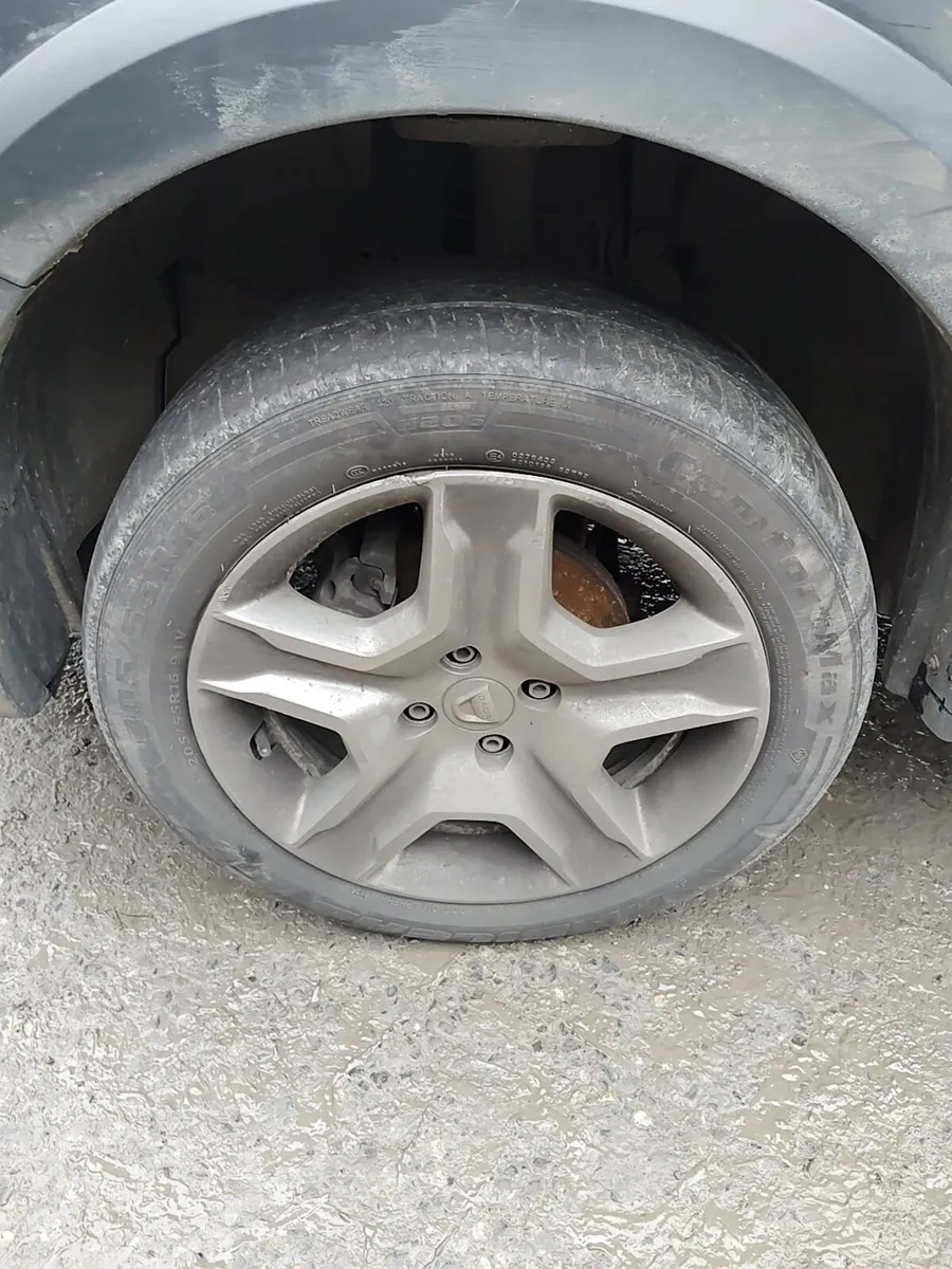 Breaking Dacia sandero stepway 2017 - Image 3