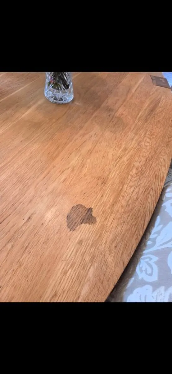 Oak dining table - Image 4