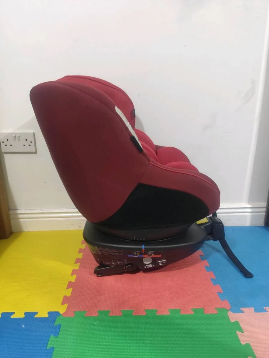 Joie spin 360 isofix car seat - Image 2