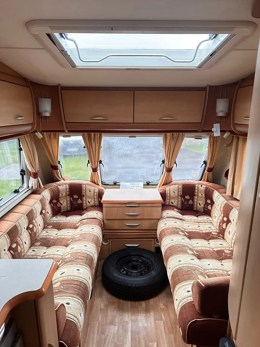 ✨STUNNING SWIFT CHALLENGER 4 BERTH FIXED BED✨ - Image 3