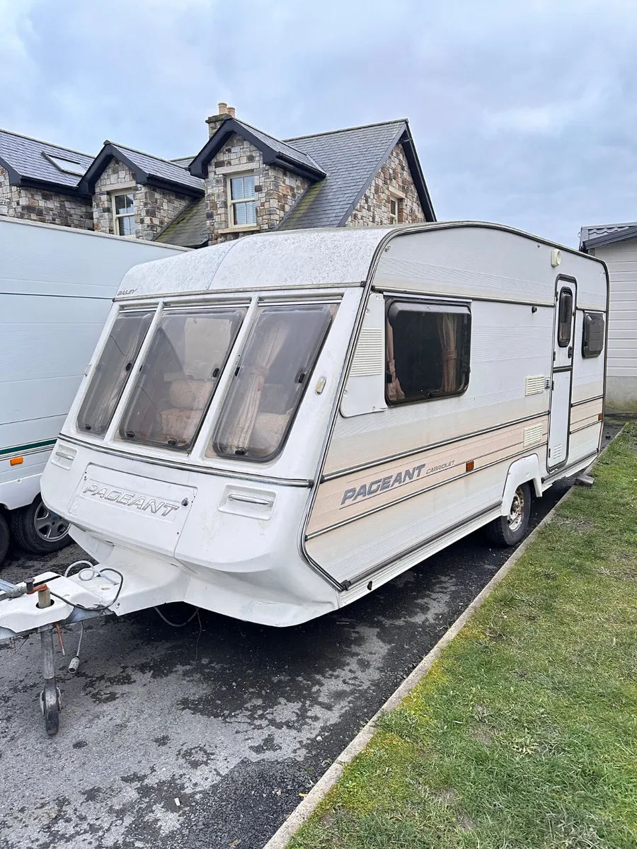 ✨BAILEY PAGEANT 2 BERTH✨ - Image 1