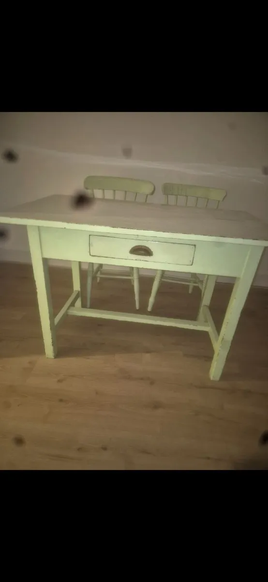 Farmhouse table and chairs - Image 1