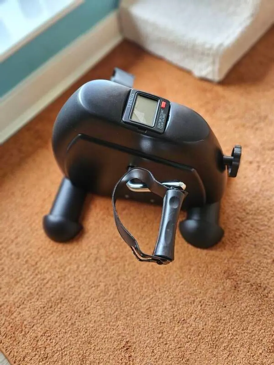 Hemmka Health Mini Exercise Bike Used Less Than 1 Month - Image 2