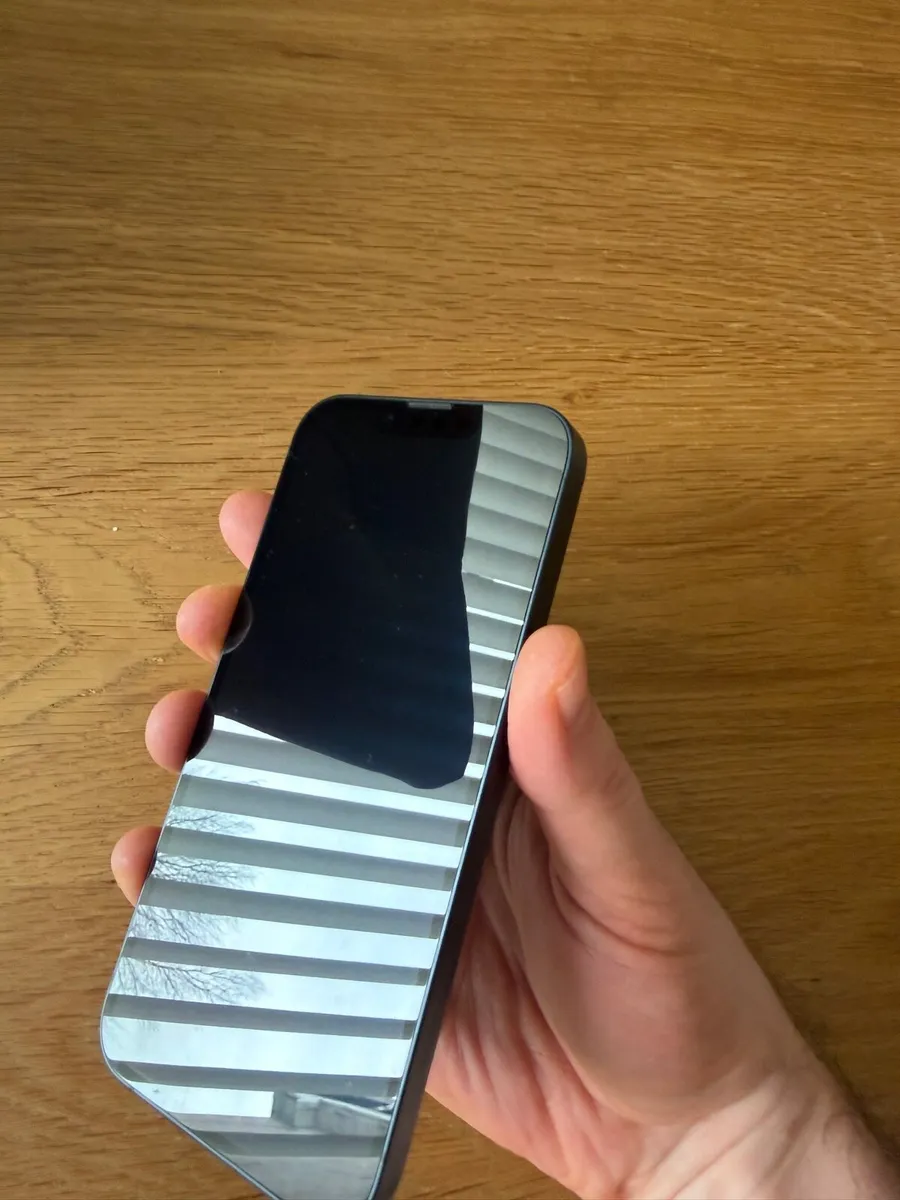 iPhone 13 - Image 3