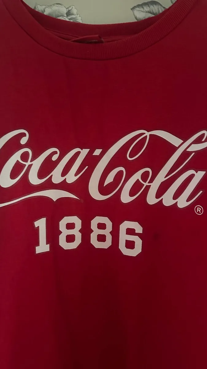 Red crew neck top - Image 3