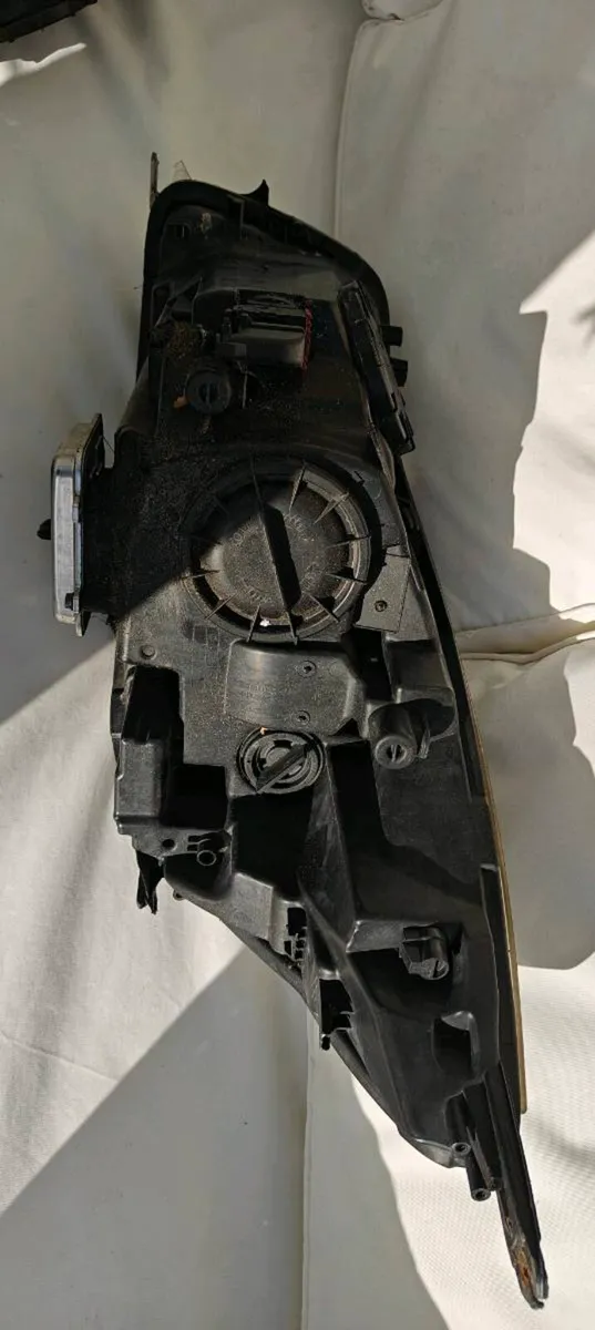Opel/Vauxhall head lights - Image 4