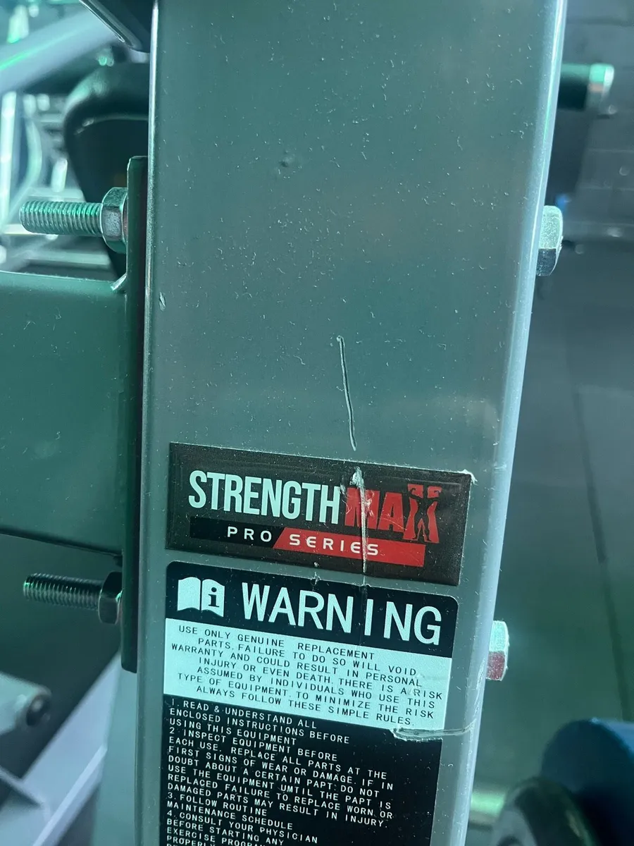 Plate loaded incline chest press - Image 3