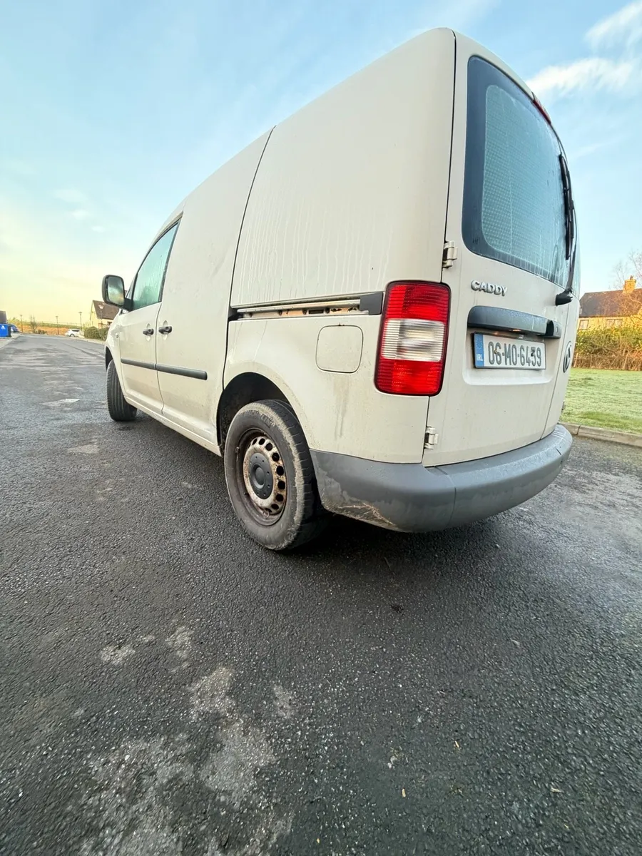 Volkswagen caddy - Image 4