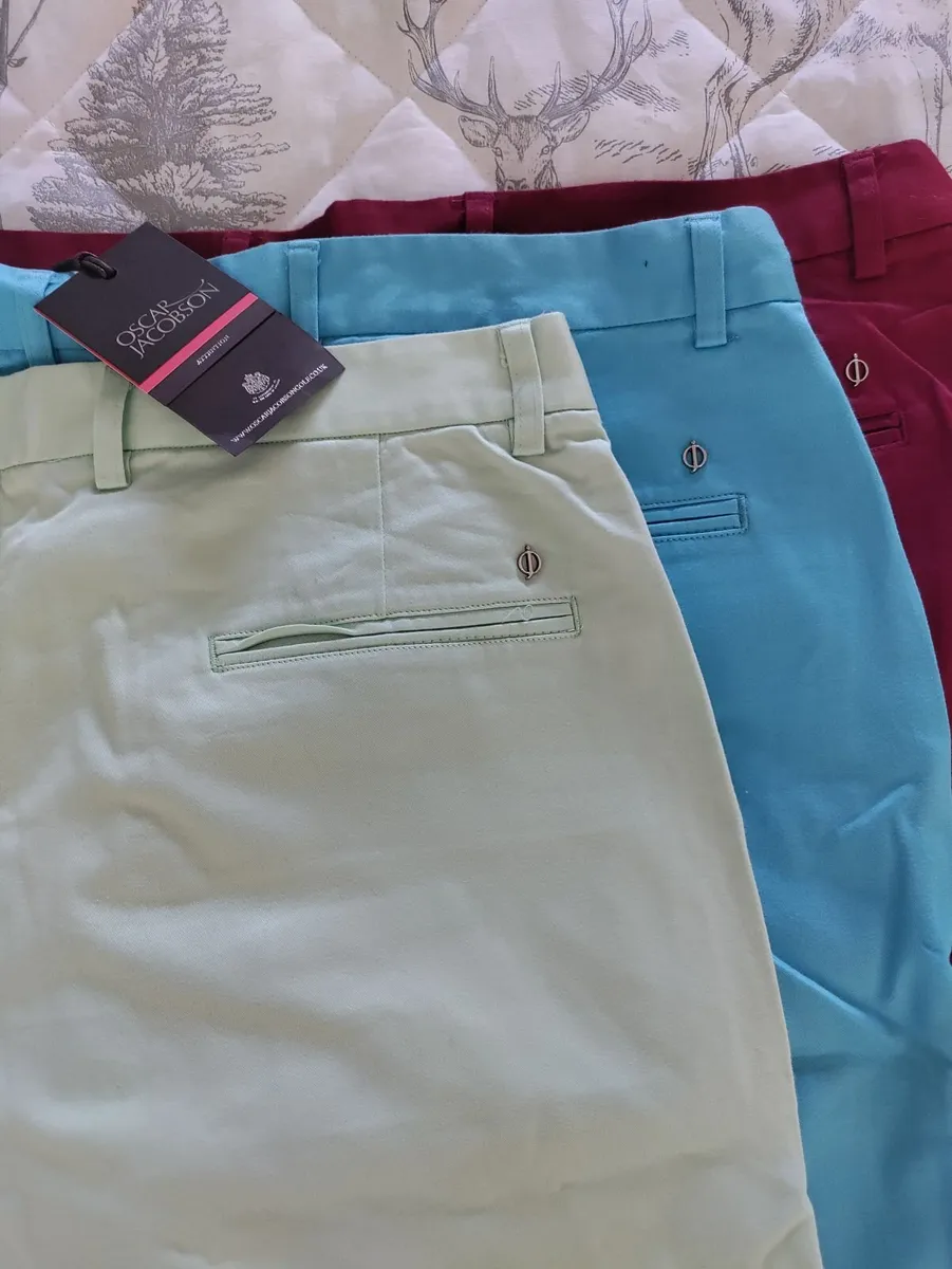 Oscar Jacobson Chino shorts 36w New - Image 3