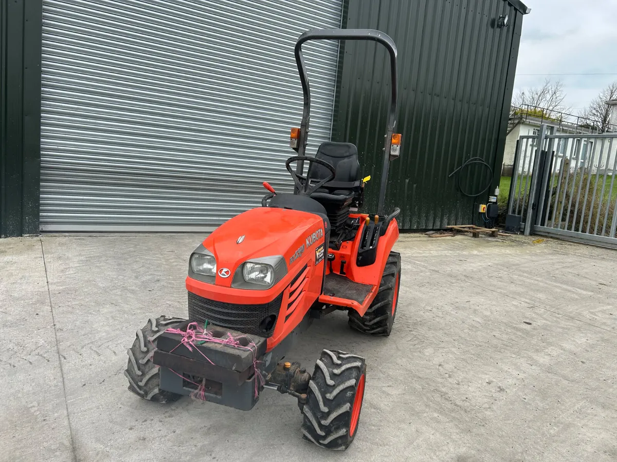 2011 Kubota BX2350 Compact Tractor - Image 2