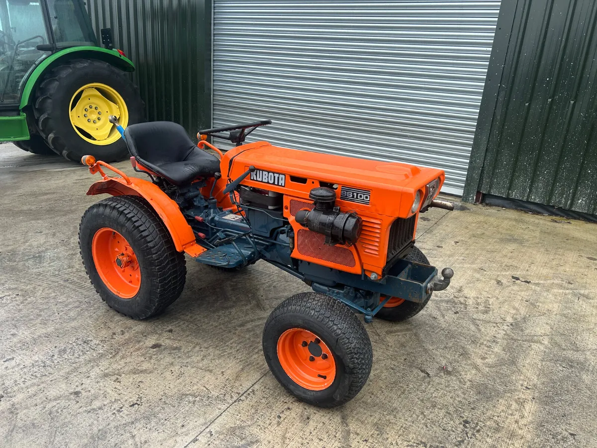 Kubota B6100 Compact Tractor - Image 1