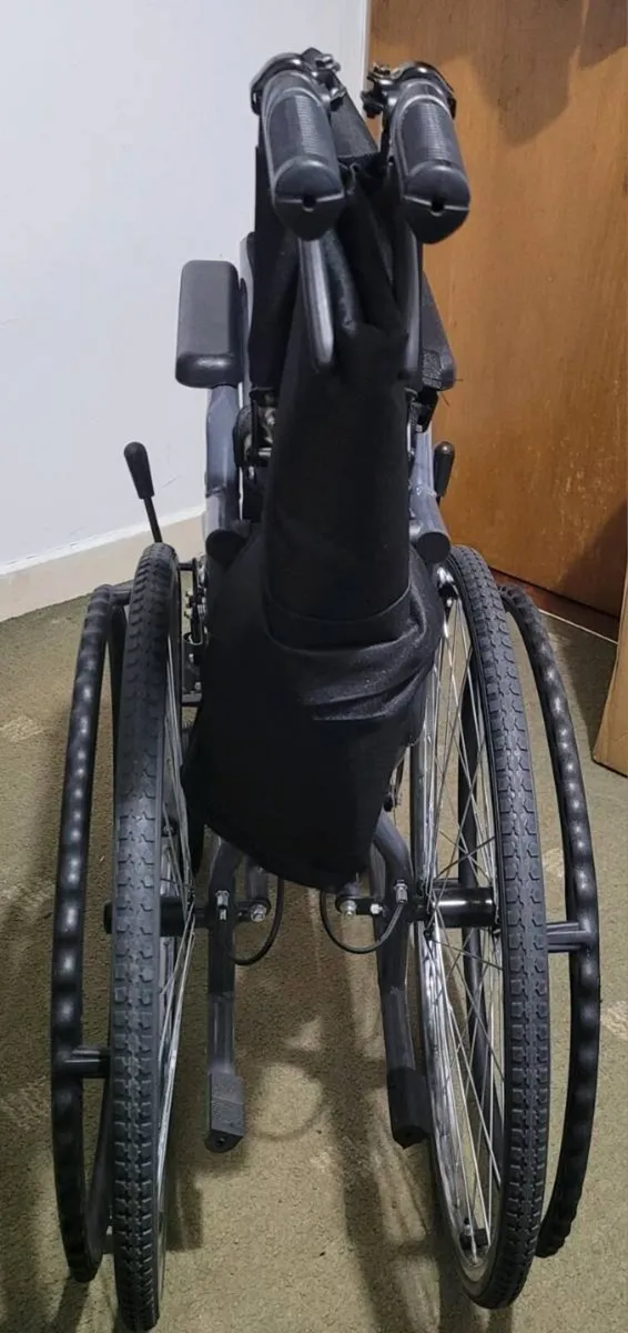 Wheel chair - Image 2