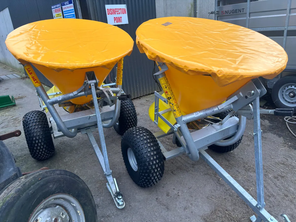 Quad Fertilizer spreader - Image 3