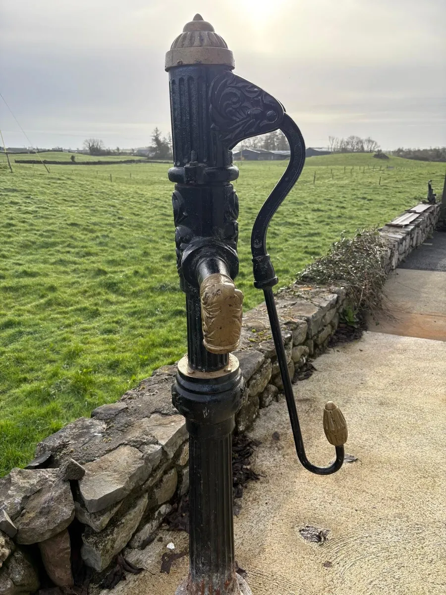 Antique Cast Iron Village Water Pump - Image 1