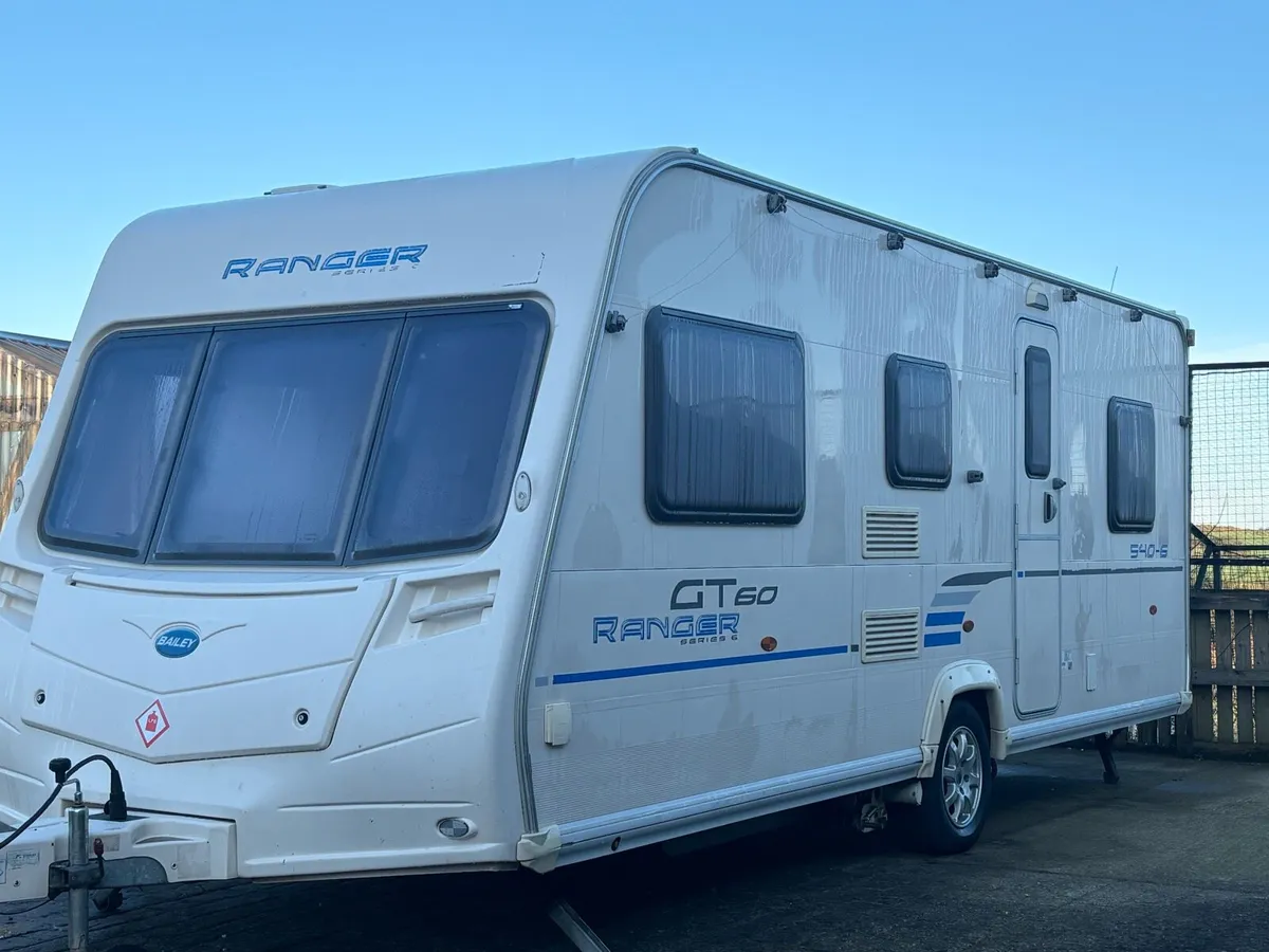 Bailey GT 60 triple bunk and awning - Image 1