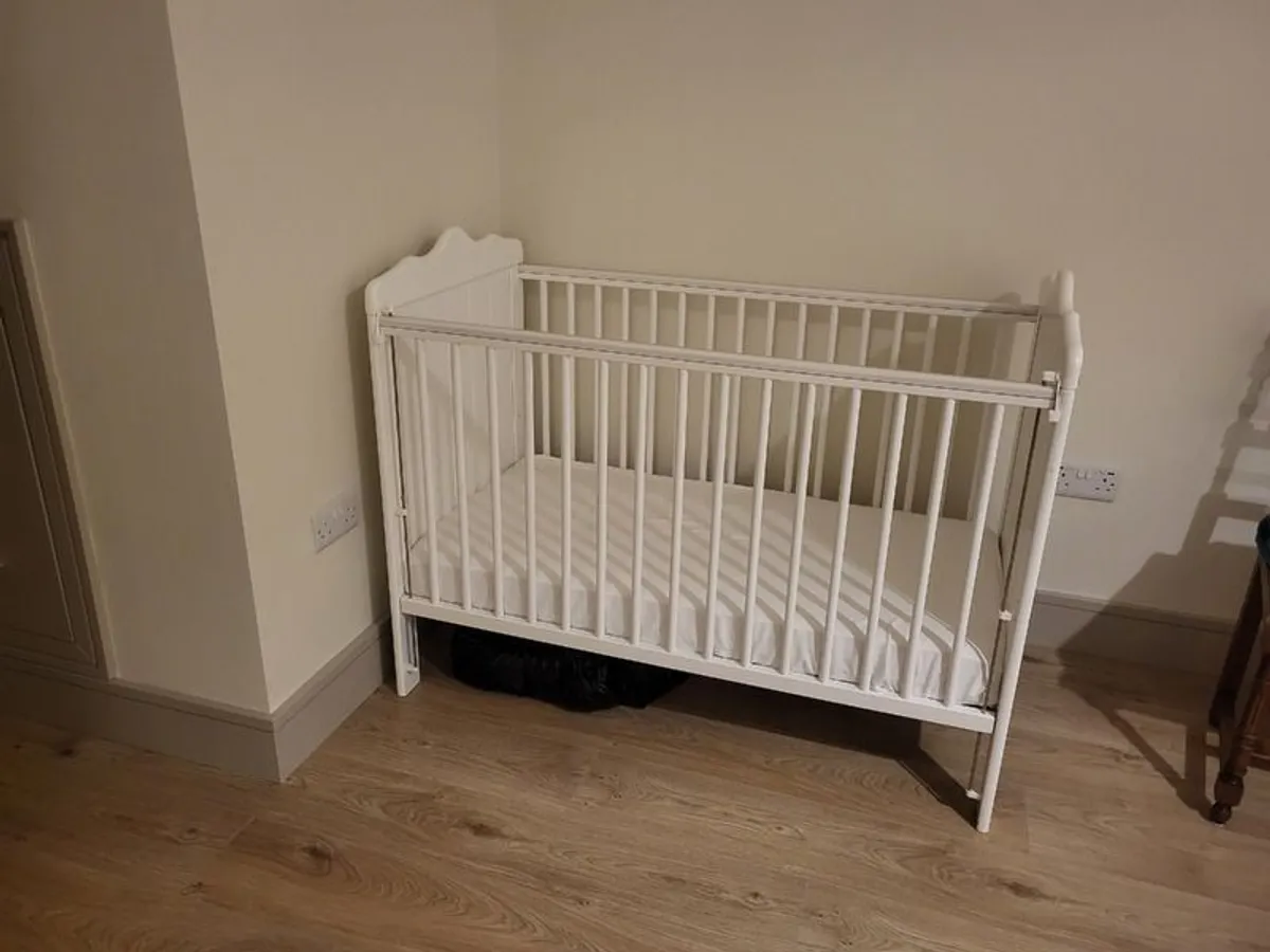 Baby Cot - Image 4