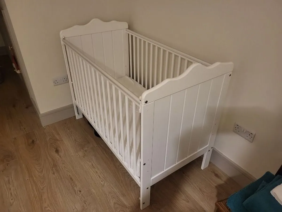 Baby Cot - Image 1