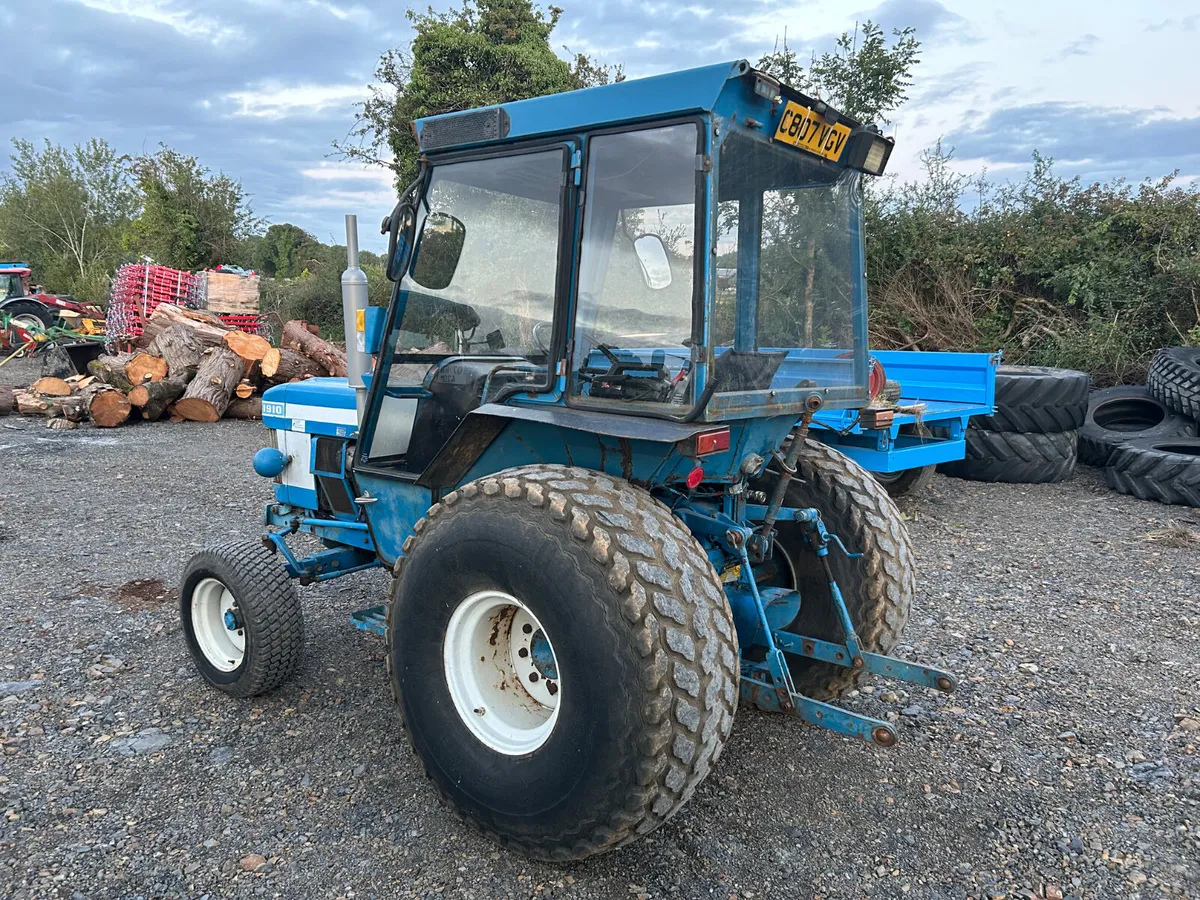 Ford 1910 Compact Tractor - Image 2