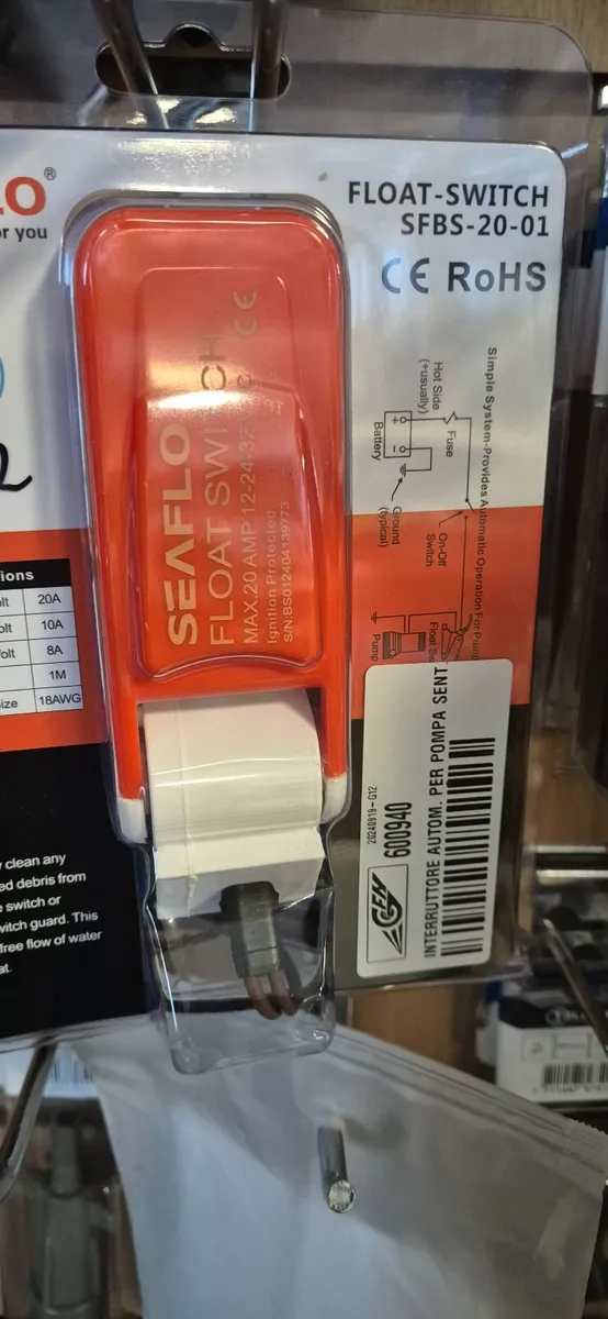 Bilge pumps selection from €18 - Image 3