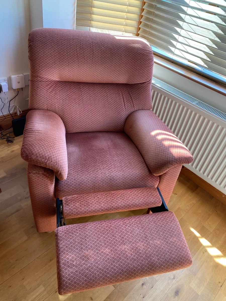 Recliner Chair - Image 4