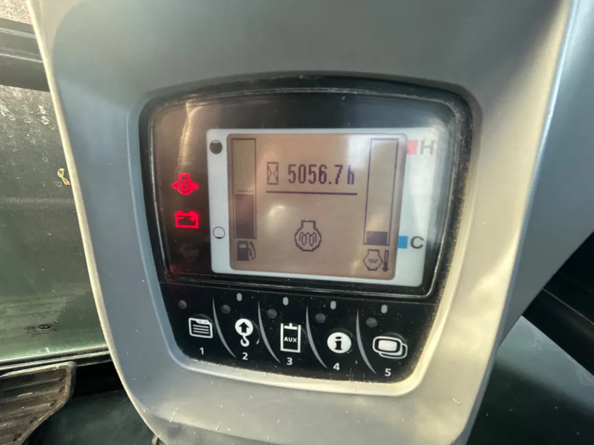 2017 Kubota U55-4 Digger - Image 4