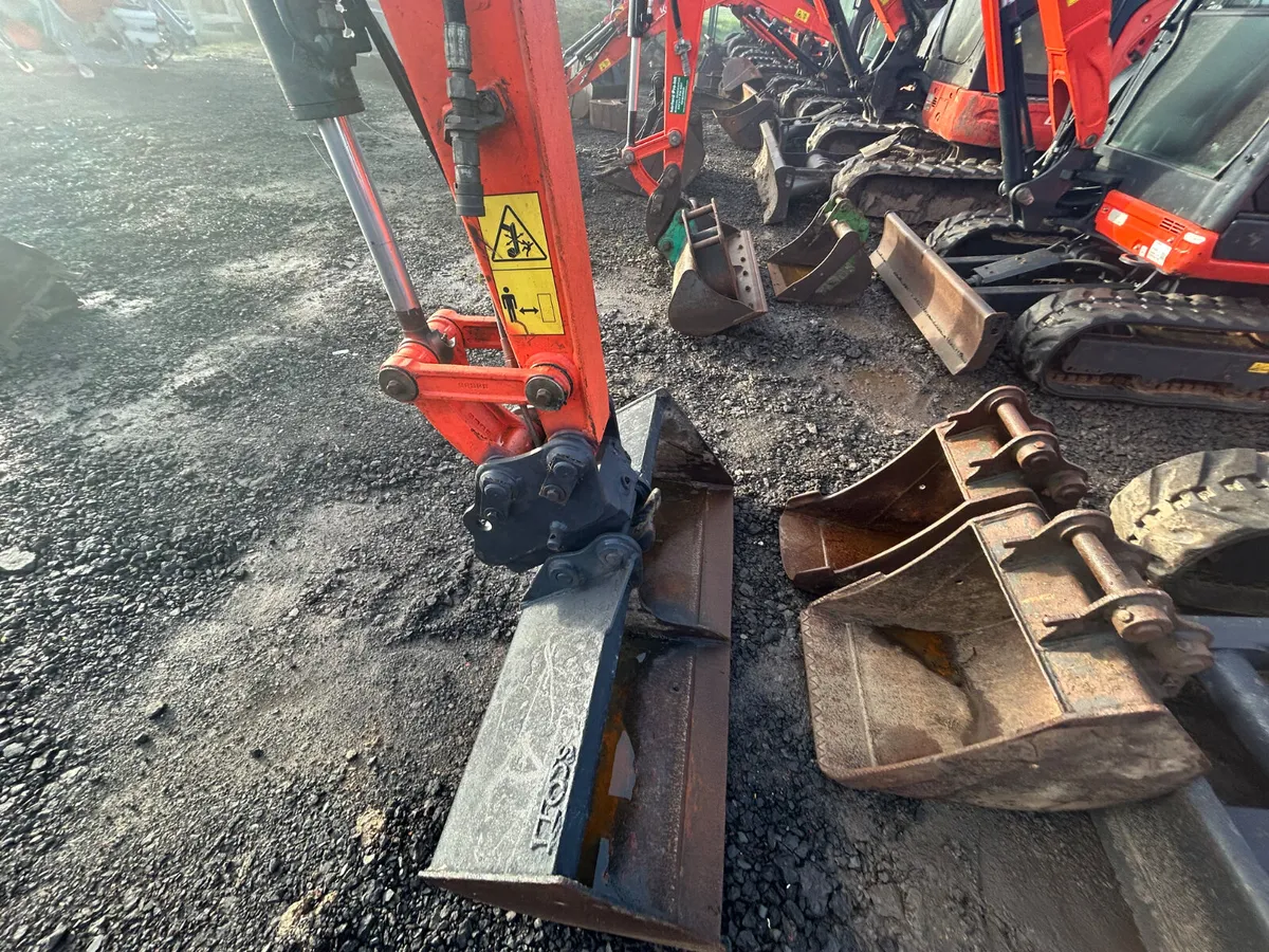 2019 Kubota Digger kx030-4 - Image 4