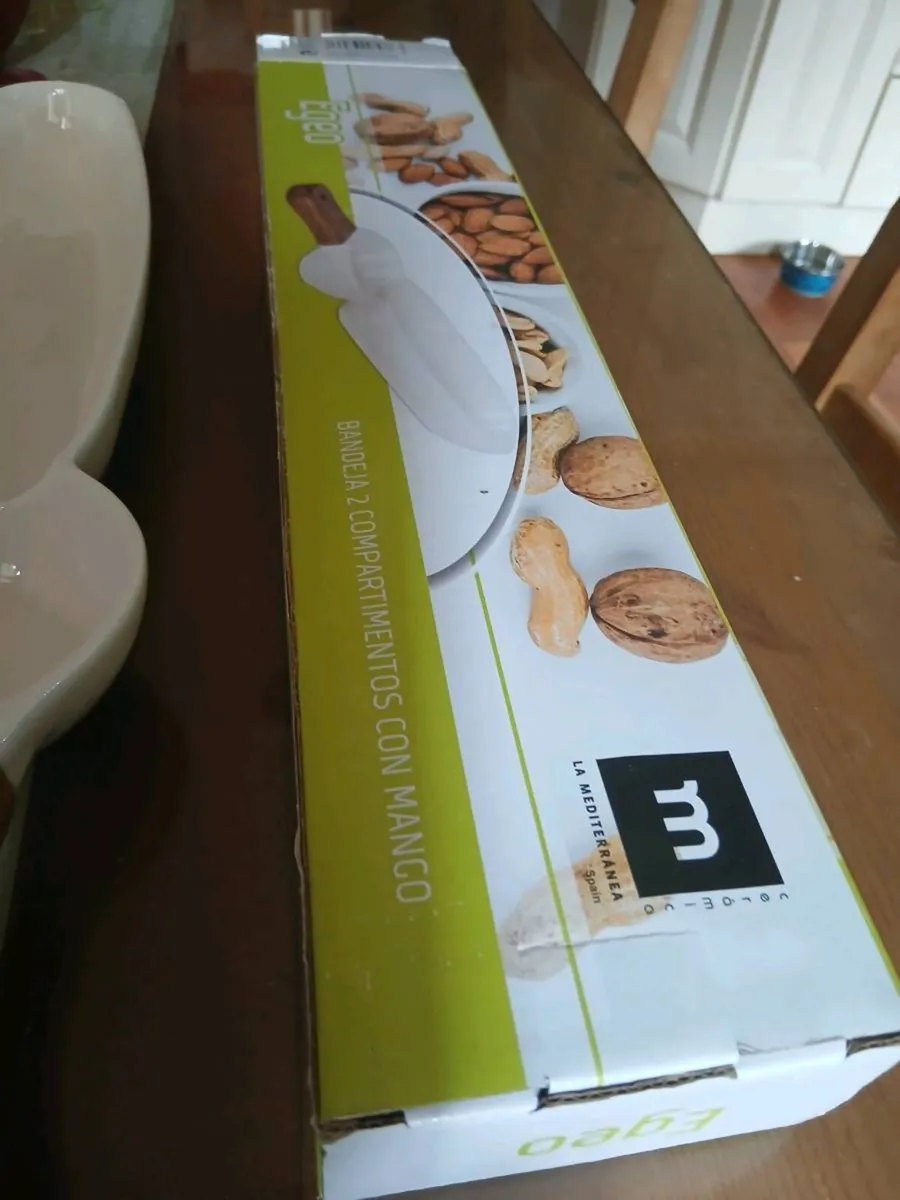 Porcelain serving dishes - Image 1