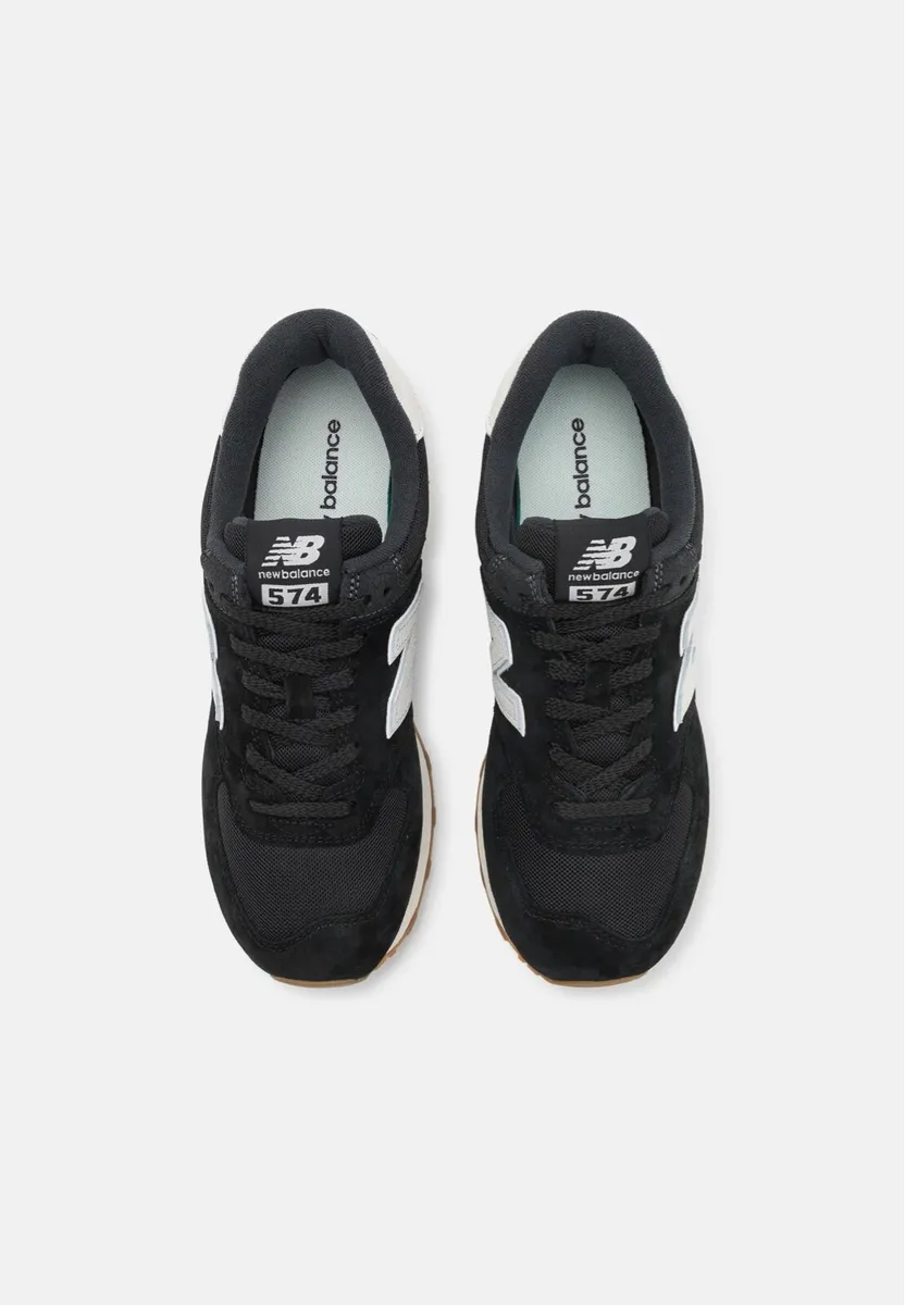 New Balance Trainers Size UK 4.5 - Image 2
