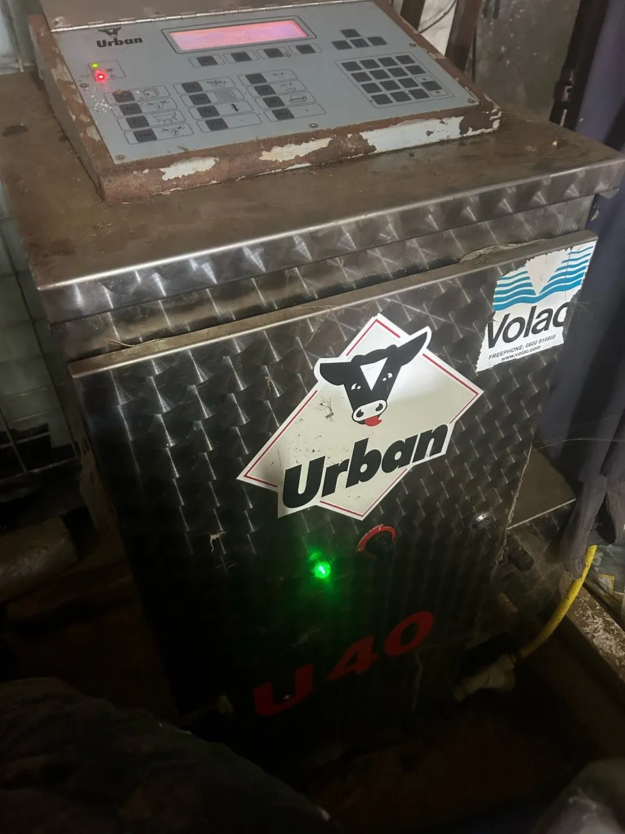 Urban Calf feeder - Image 1