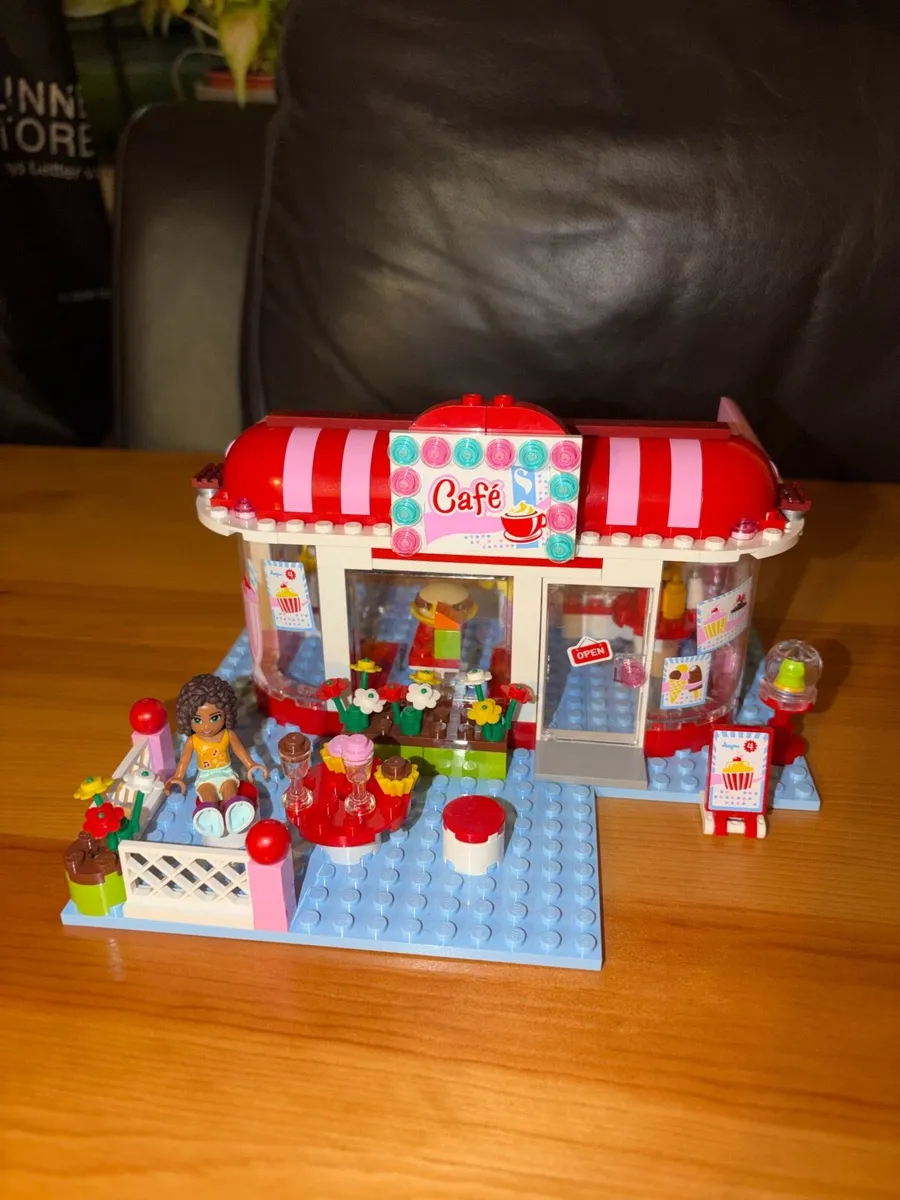 Lego friends 3061 city park cafe - Image 1