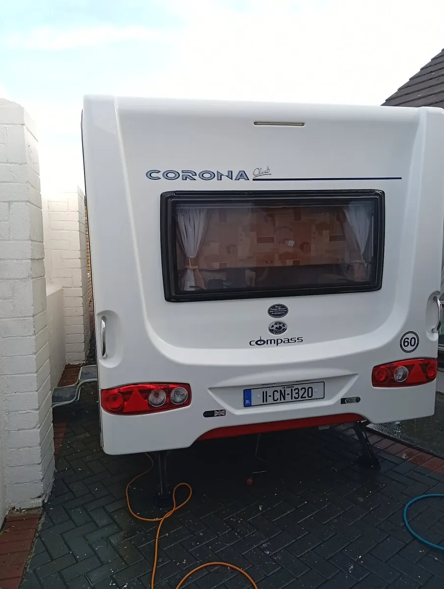 2009 5/6 berth motor motors and full awning - Image 2