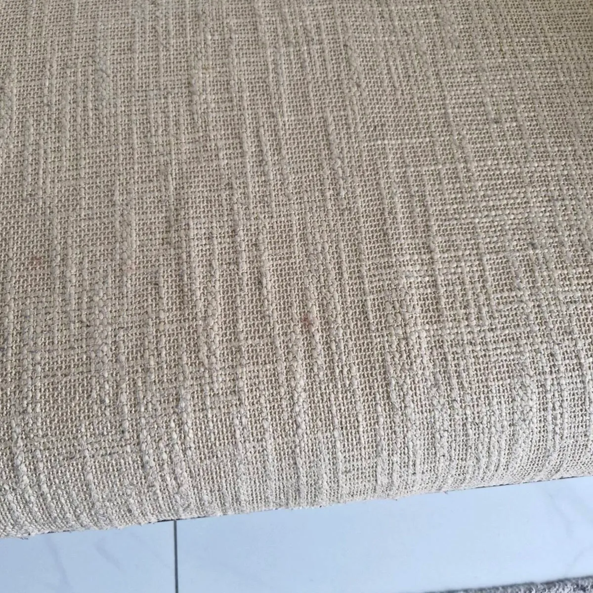 Vintage Style Chaise Longue – Elegant Upholstered - Image 4