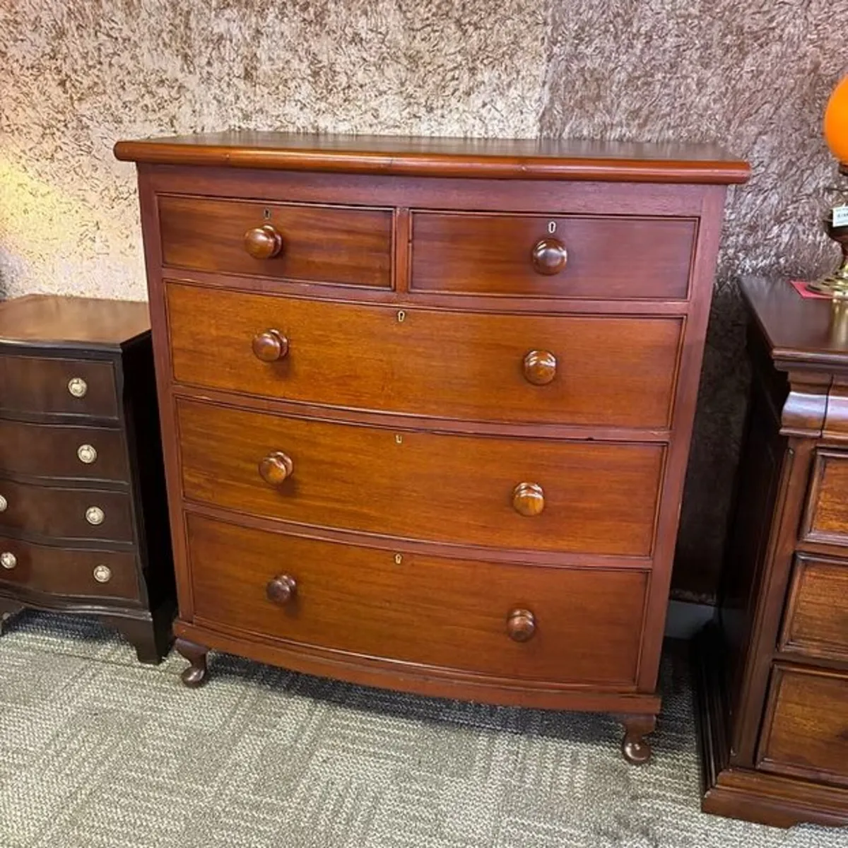 Mahogany Victorian bow fronted chest of drawers